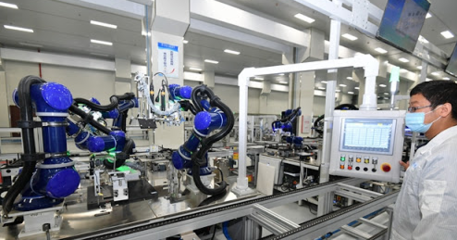 福建海峽星云智能制造基地交付首臺國產化芯片整機，信息科技產業(yè)迎來新突破